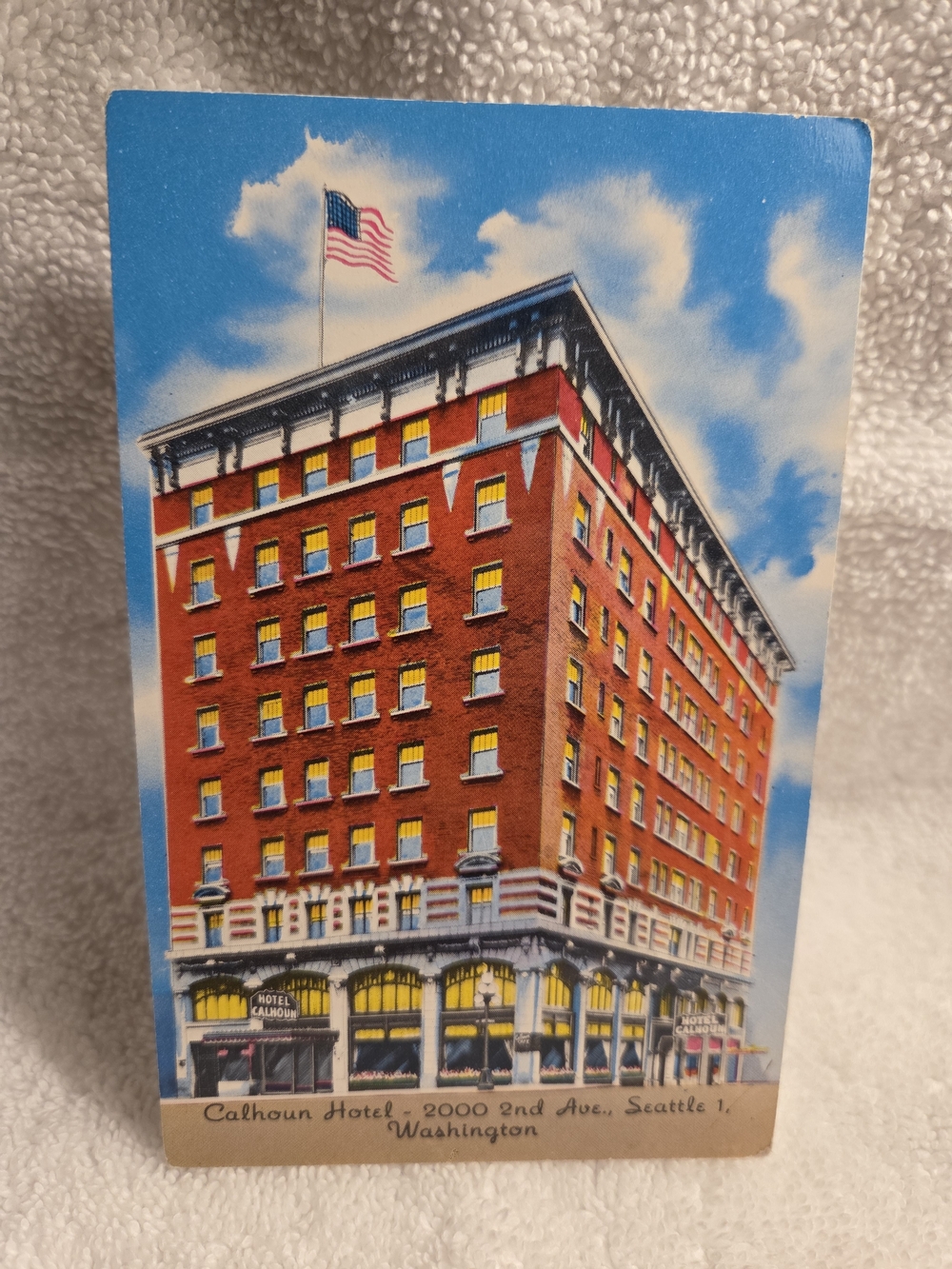 Calhoun Hotel, Washington State. - Picture 1 of 3